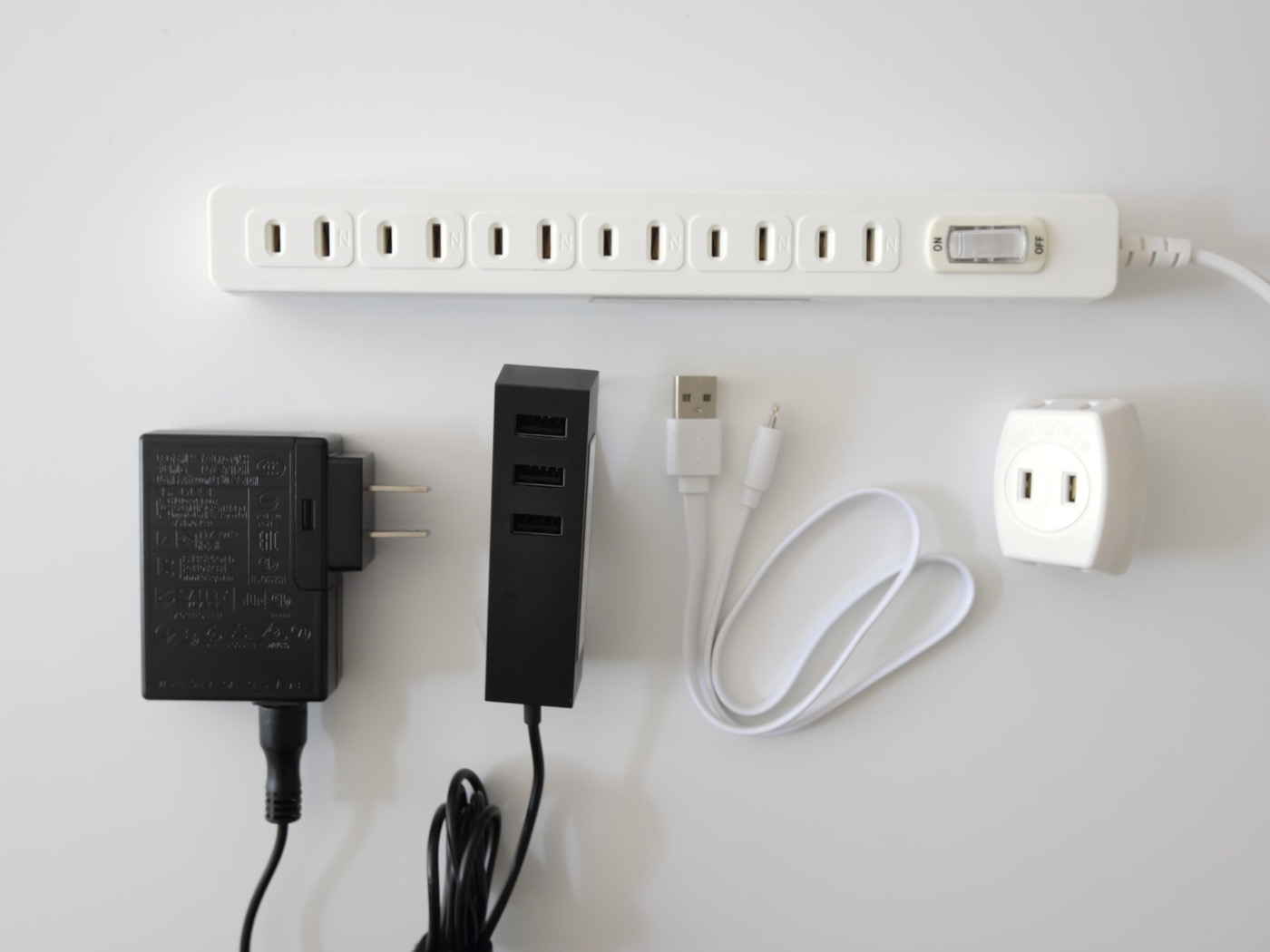 スマホ充電器・延長コード・電源タップ